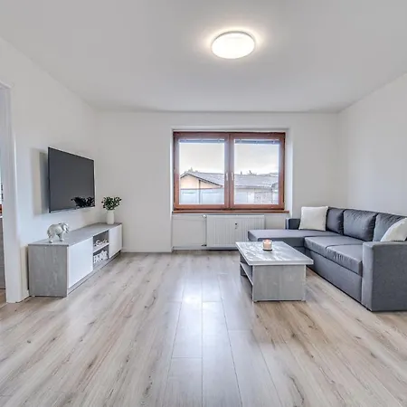 Castle - Modern Elegance & Serenity Apartment Nitra